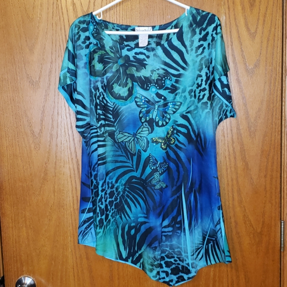 SEVENTH AVENUE TOP